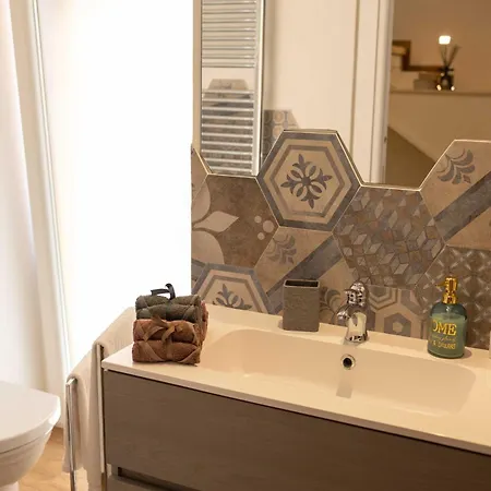 Luxury House 公寓 切法卢