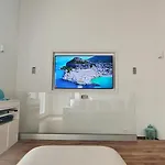 Luxury House צ'פאלו