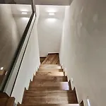Luxury House דירה