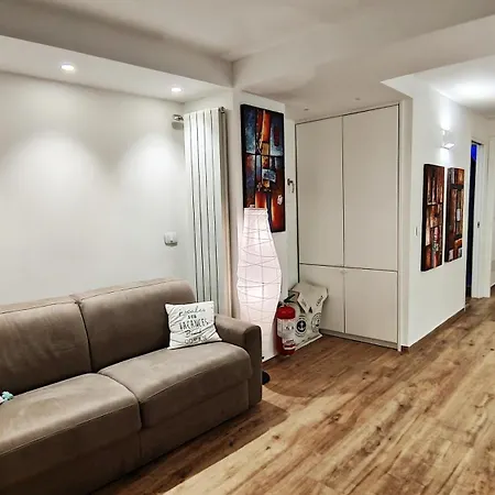 Luxury House דירה *